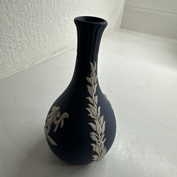 Antique Wedgwood Jasperware Bud Vase in Portland Blue and Cream (5") England - Picture 8 of 13